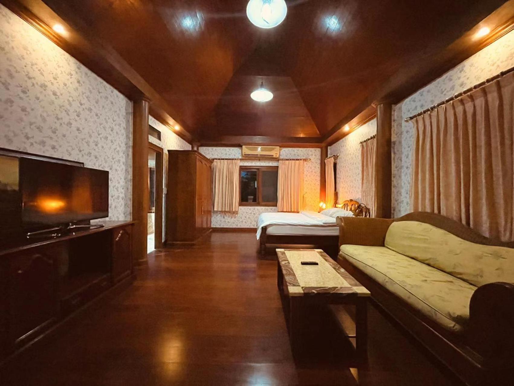Phoenix Golf 10 Badroom Pool Villa Ban Huai Yai Екстер'єр фото